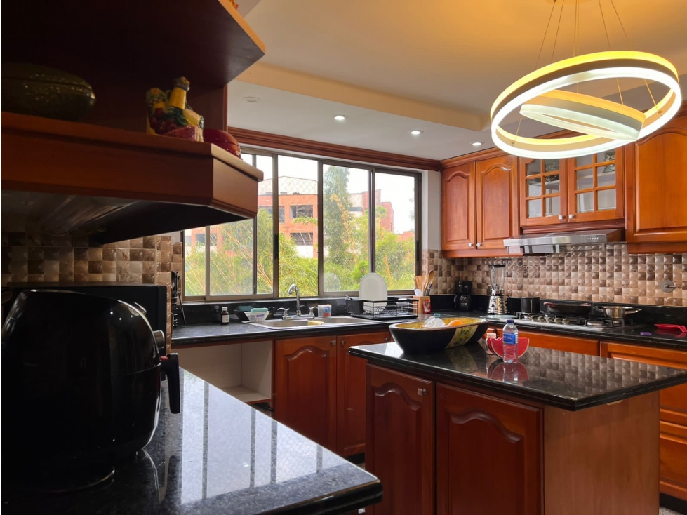 Apartamento Amoblado en Arriendo en El Poblado Milla de Oro — foto 6
