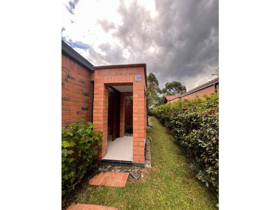 Casa en Arriendo En El Retiro — foto 2