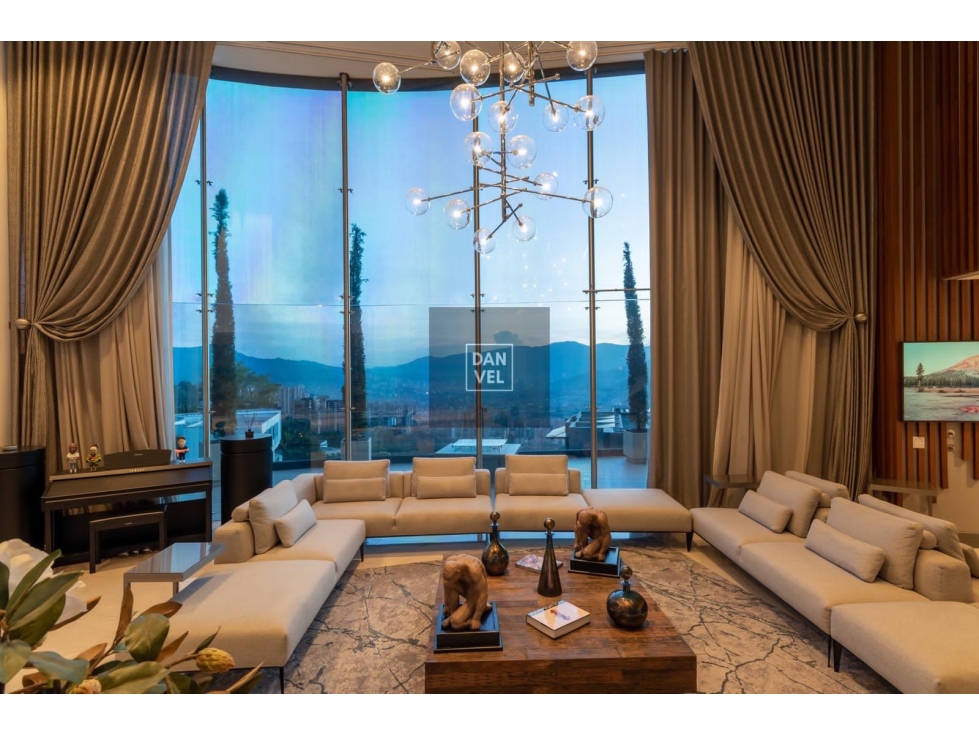 Casa en Arriendo Amoblado en Alto de las Palmas — foto 3