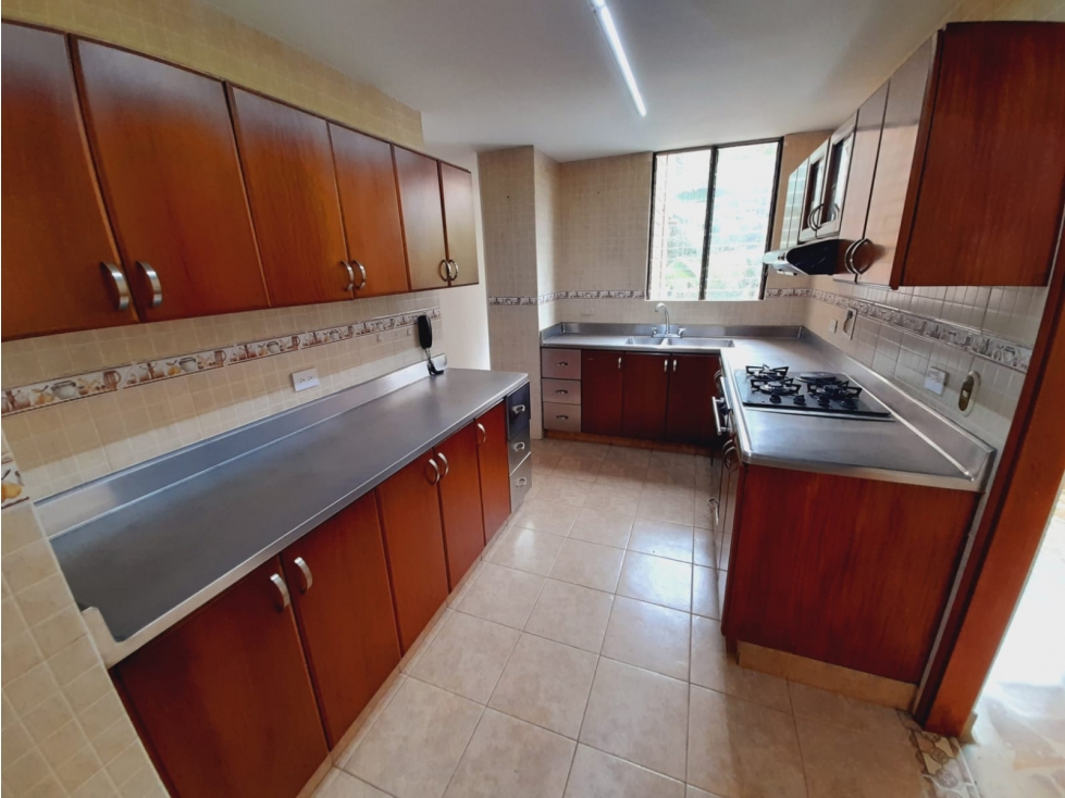Apartamento para Arriendo en El Poblado Los Balsos — foto 2