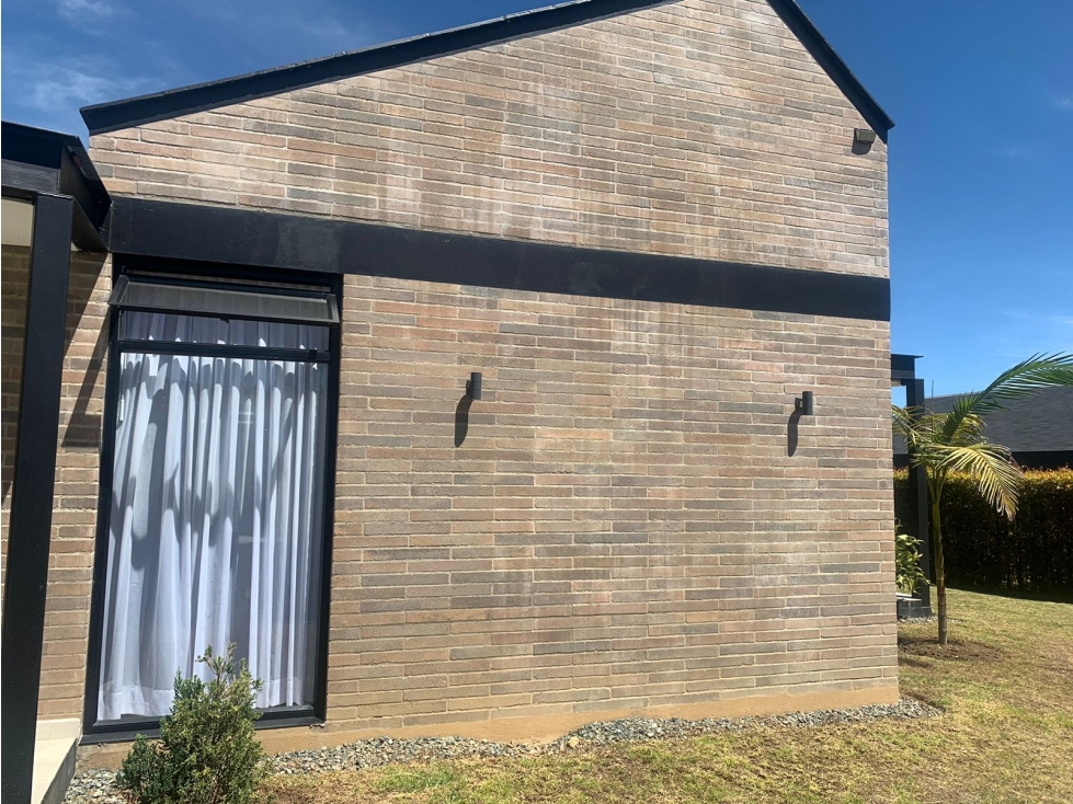 Casa en Arriendo en el Alto de Las Palmas — foto 2