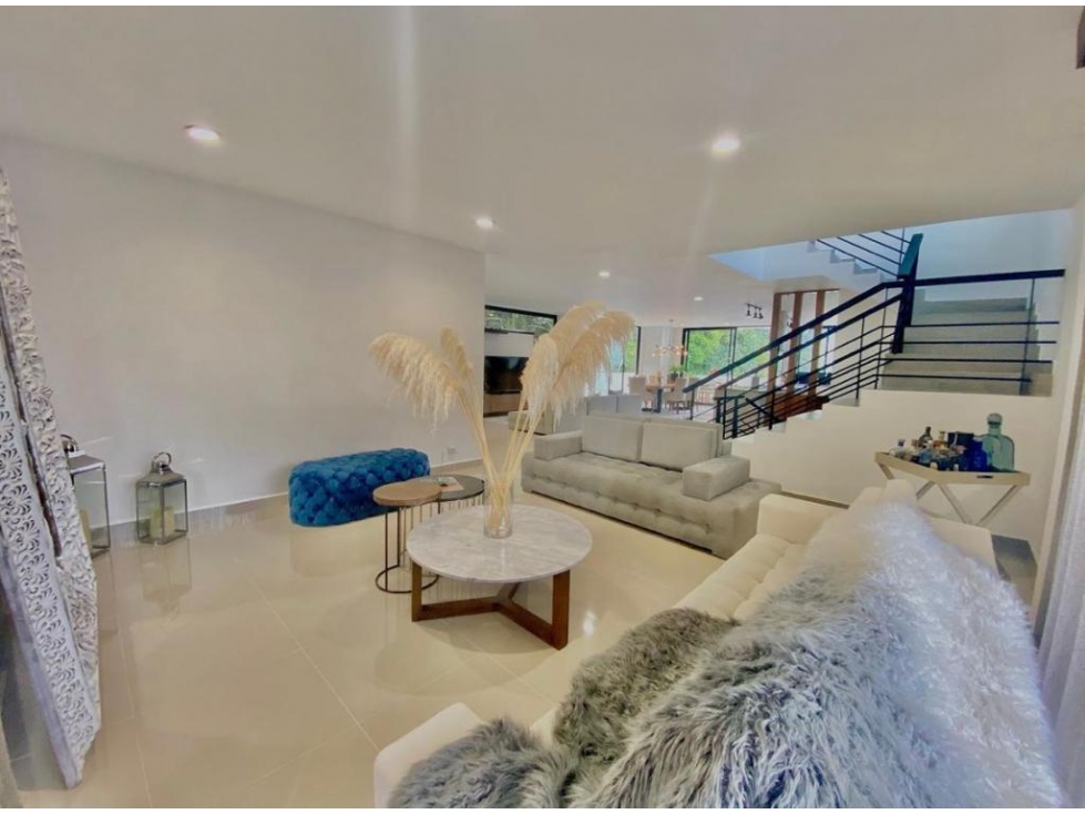 Casa para Arriendo en Medellín Altos del Poblado — foto 6