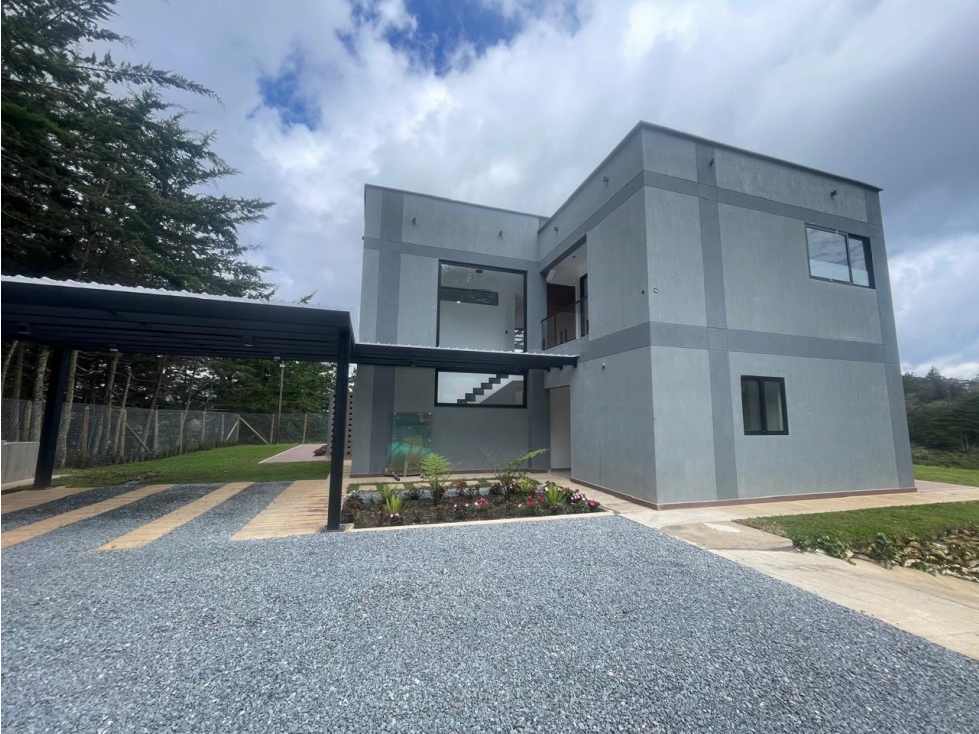 Casa en Arriendo en El Retiro