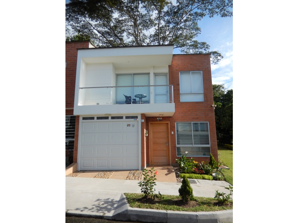 Casa en Arriendo Amoblada en Rionegro