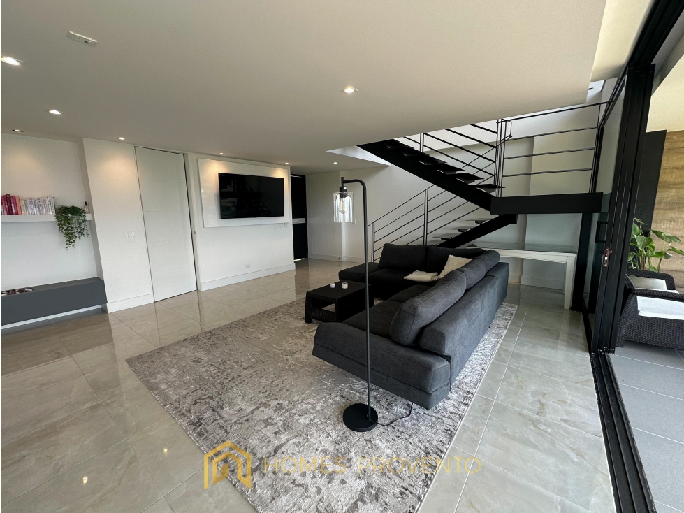 Casa para Arriendo en Envigado Loma del Chocho — foto 2