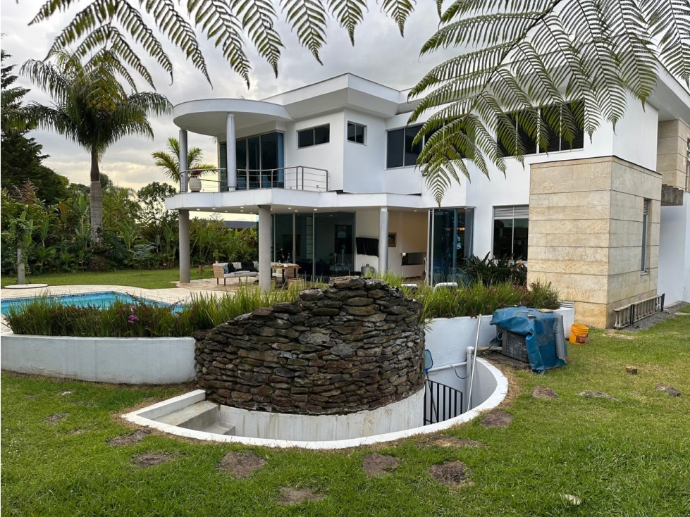 Casa Amoblada en Arriendo en El Poblado sector Palmas