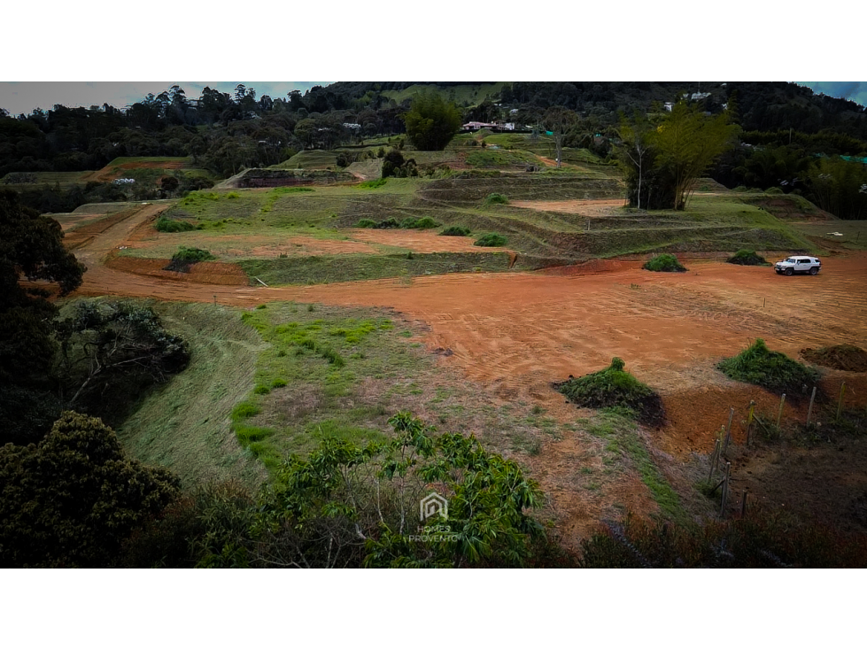 Lote para la Venta en Llanogrande vía La Ceja - 1