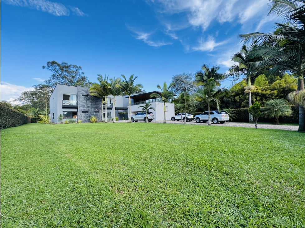 Casa en Venta Amoblada en Llanogrande