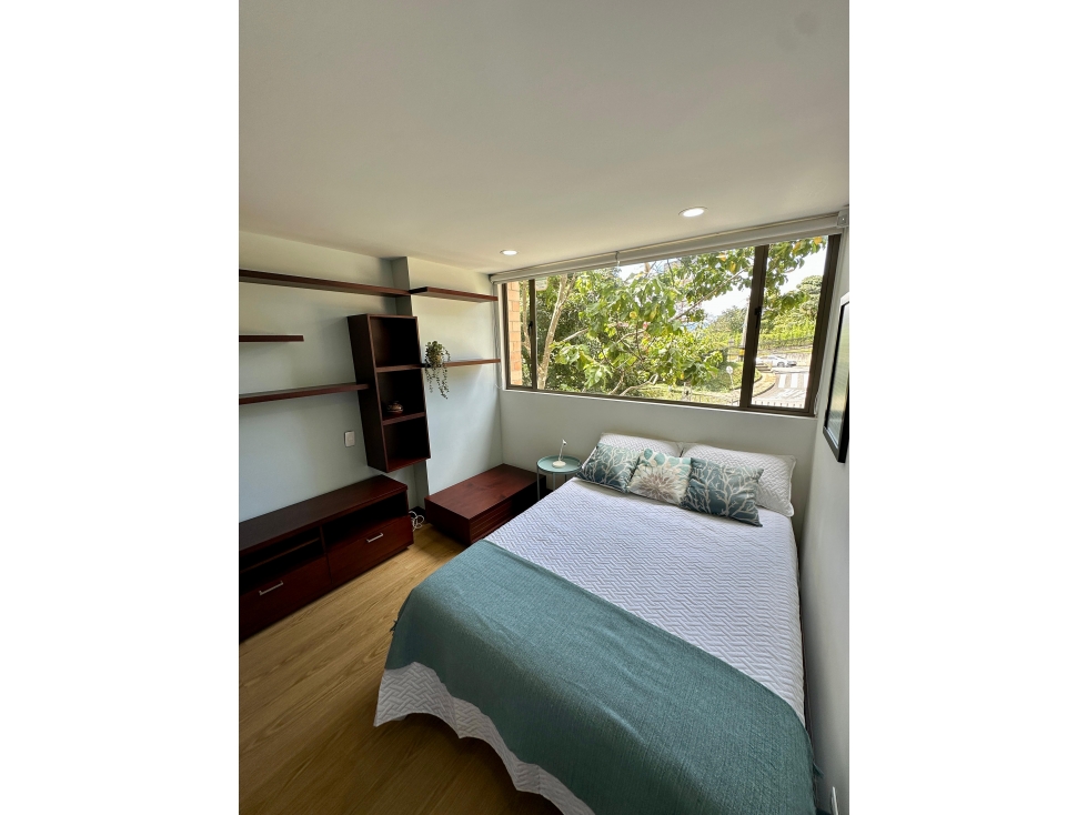 Apartamento Amoblado en Arriendo en El Poblado sector San Lucas — foto 6
