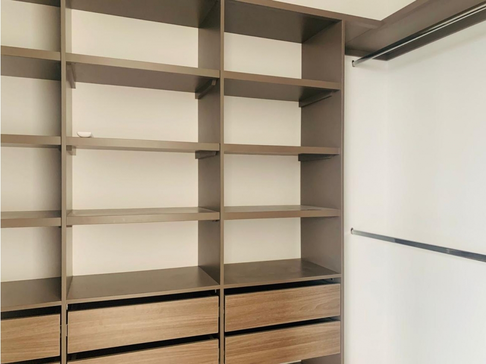 Apartamento en Arriendo en El Poblado sector Balsos — foto 4