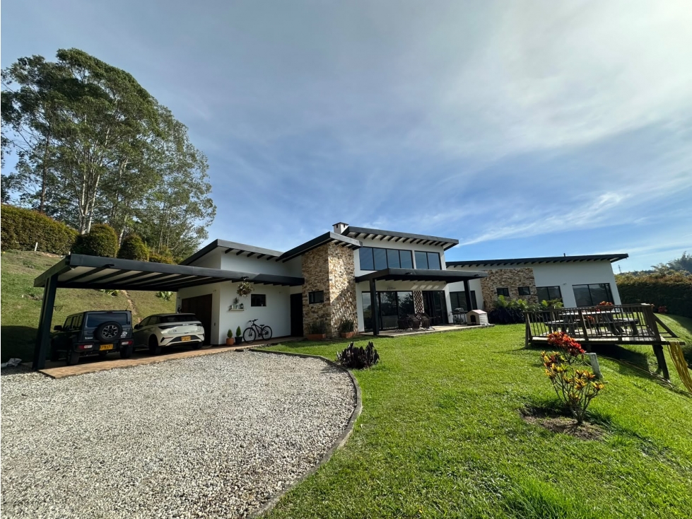 Casa Campestre en Venta en Rionegro