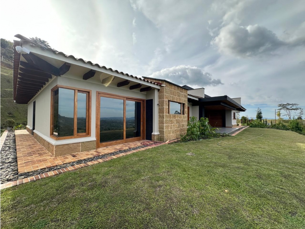 Casa Campestre en arriendo Rionegro — foto 2