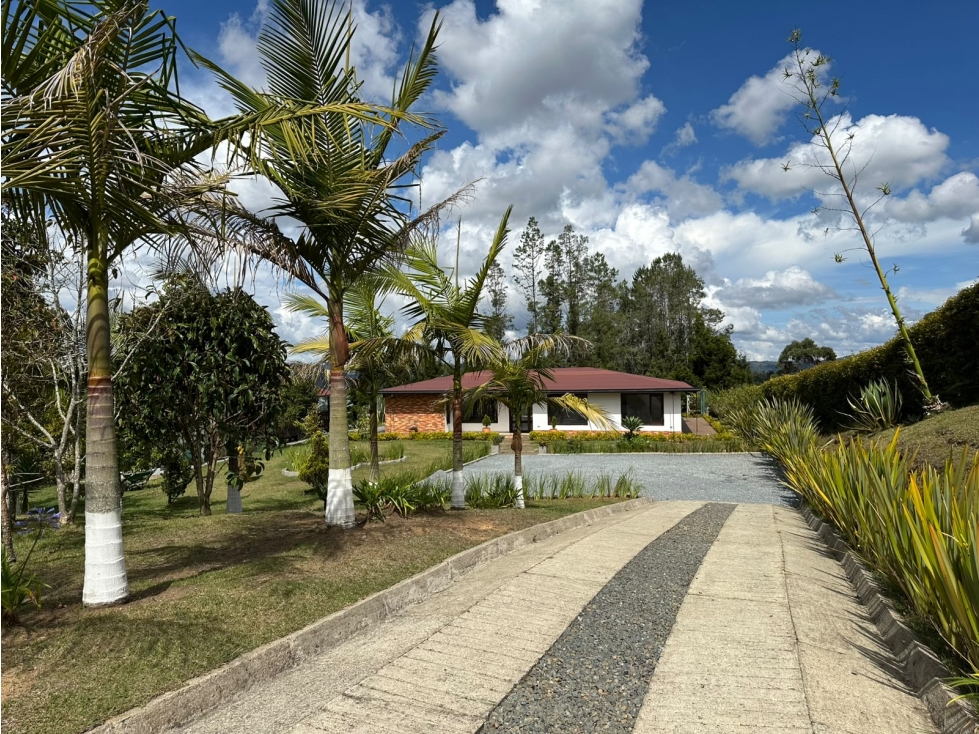 Casa Campestre en Venta en Guarne Sector Parque Arvi. - 2