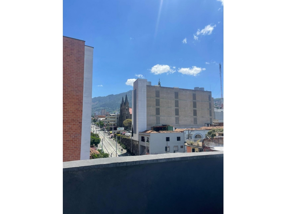 Edificio en Venta en Medellín - Licencia mixta u Hotelera — foto 4