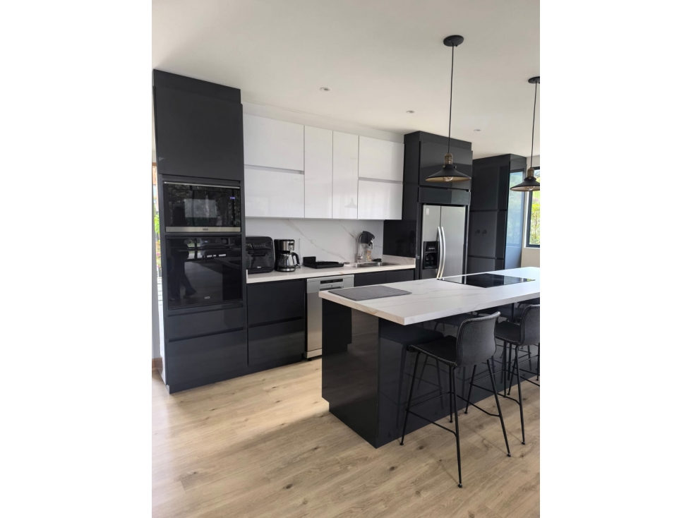 Casa en Arriendo Amoblada en El Retiro — foto 3
