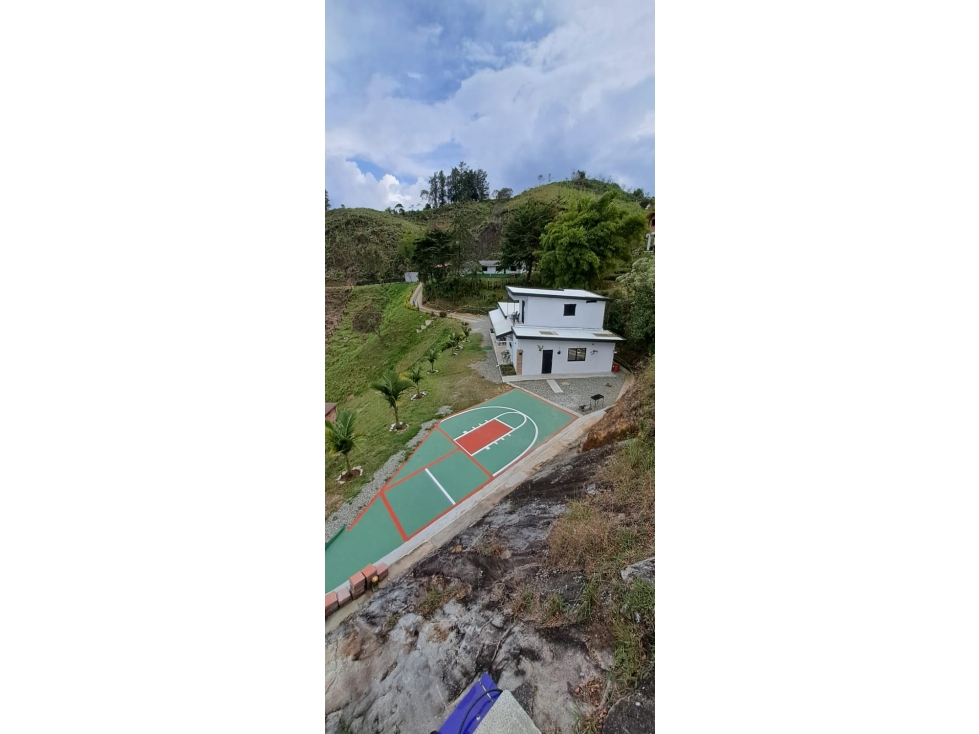 Casa Lote en Venta en Guatape - 3