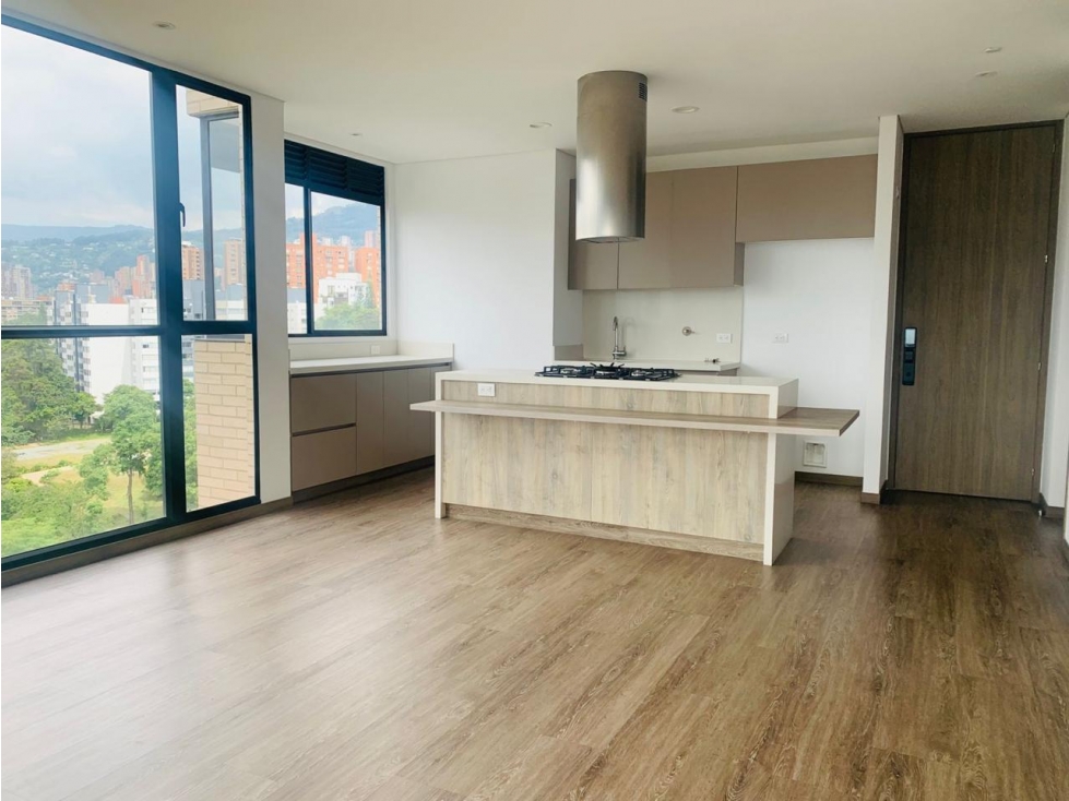 Apartamento en Arriendo en El Poblado sector Balsos — foto 5