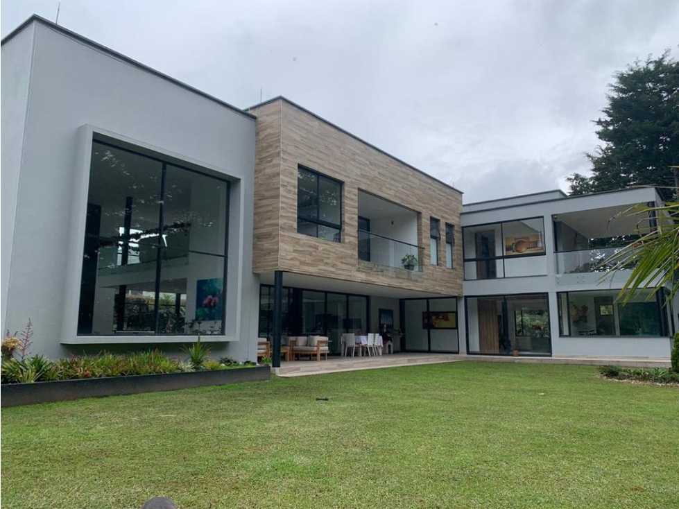Casa en Arriendo Amoblado en Alto de Las Palmas — foto 2