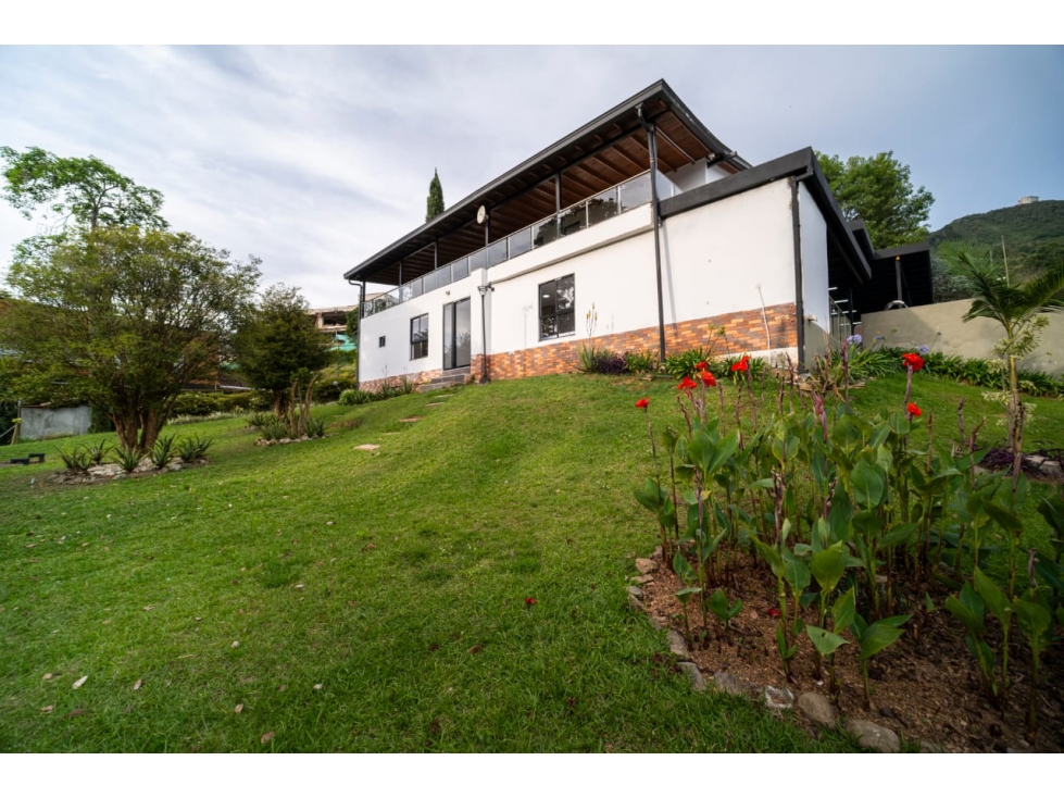 Casa con Piscina en Envigado Para Venta - Loma del Chocho — foto 3