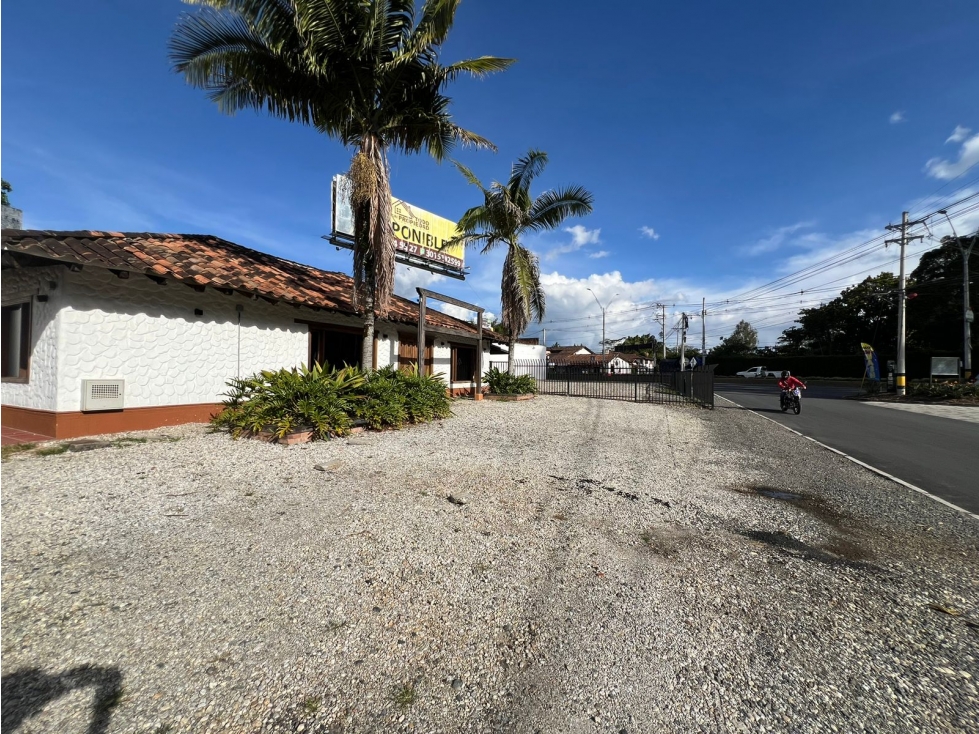 Lote comercial con bodega en Llanogrande — foto 6