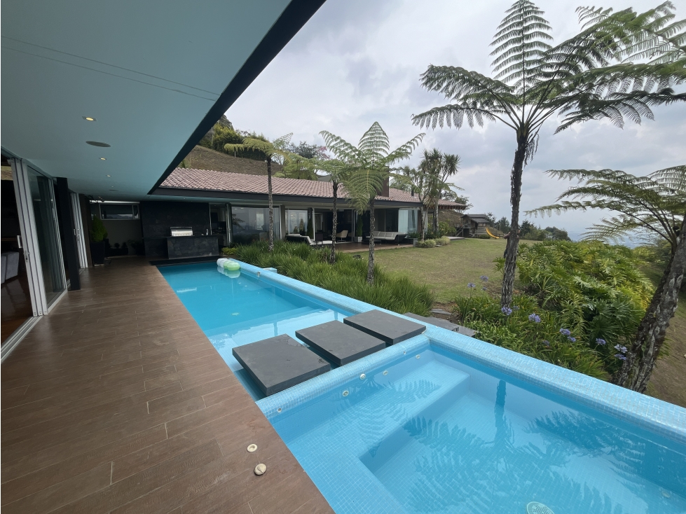 Casa Luxury para Arriendo en Rionegro el Tablazo Amoblada