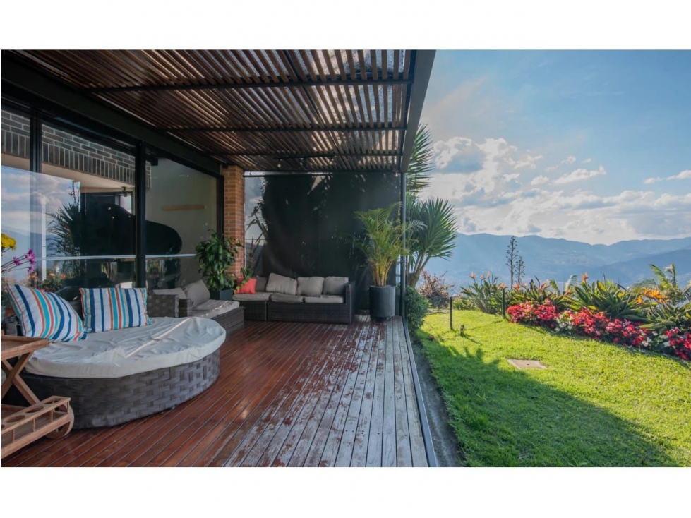 Casa para la Venta en Medellín Alto de Palmas
