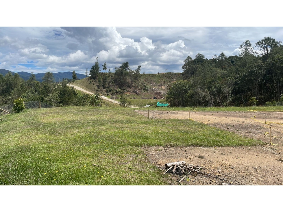 Lote para la Venta en El Retiro Antioquia - 1