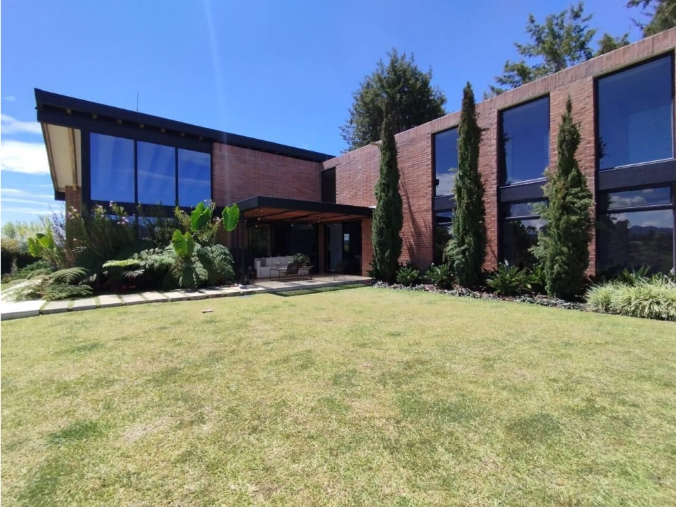 Casa para Arriendo Amoblado en Rionegro Sector San Antonio