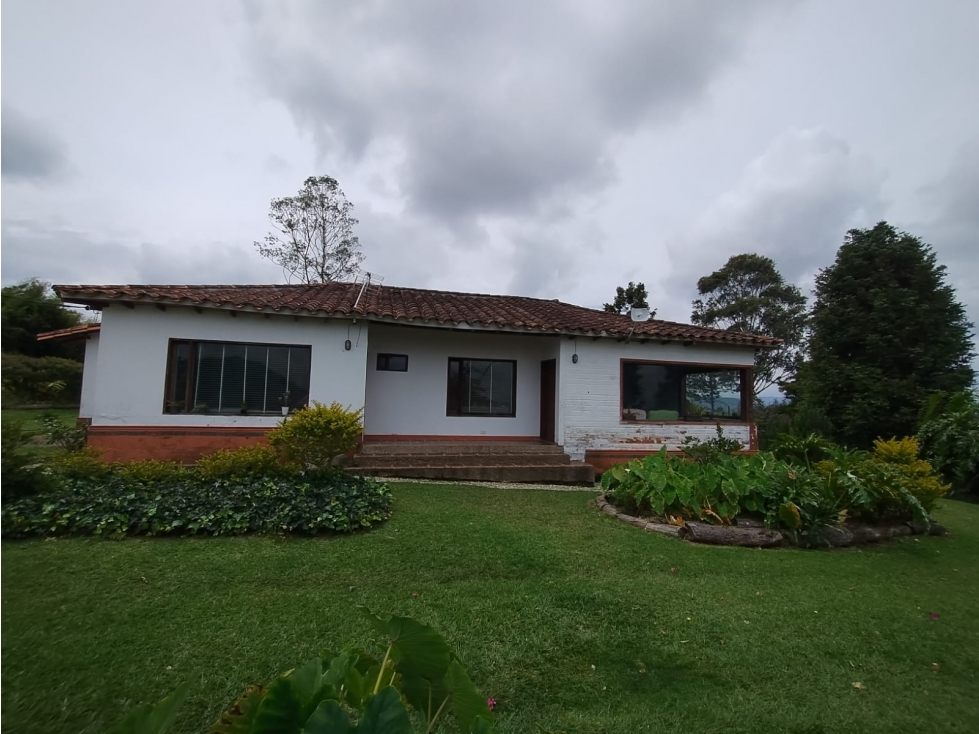 Casa amoblada en Arriendo en El Carmen de Viboral — foto 3