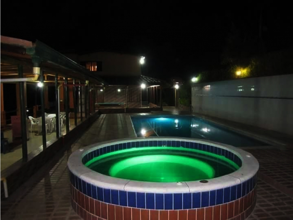 Casa en Venta Amoblada en Barbosa - 2