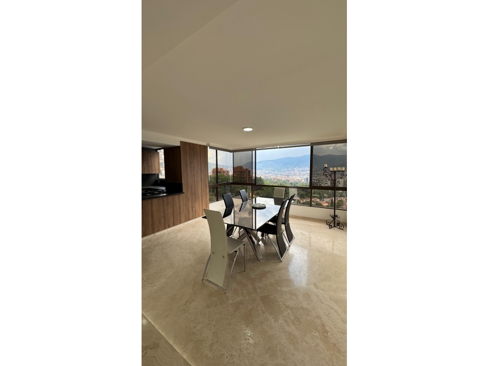 Apartamento Amoblado en Arriendo en Poblado sector Los Balsos
