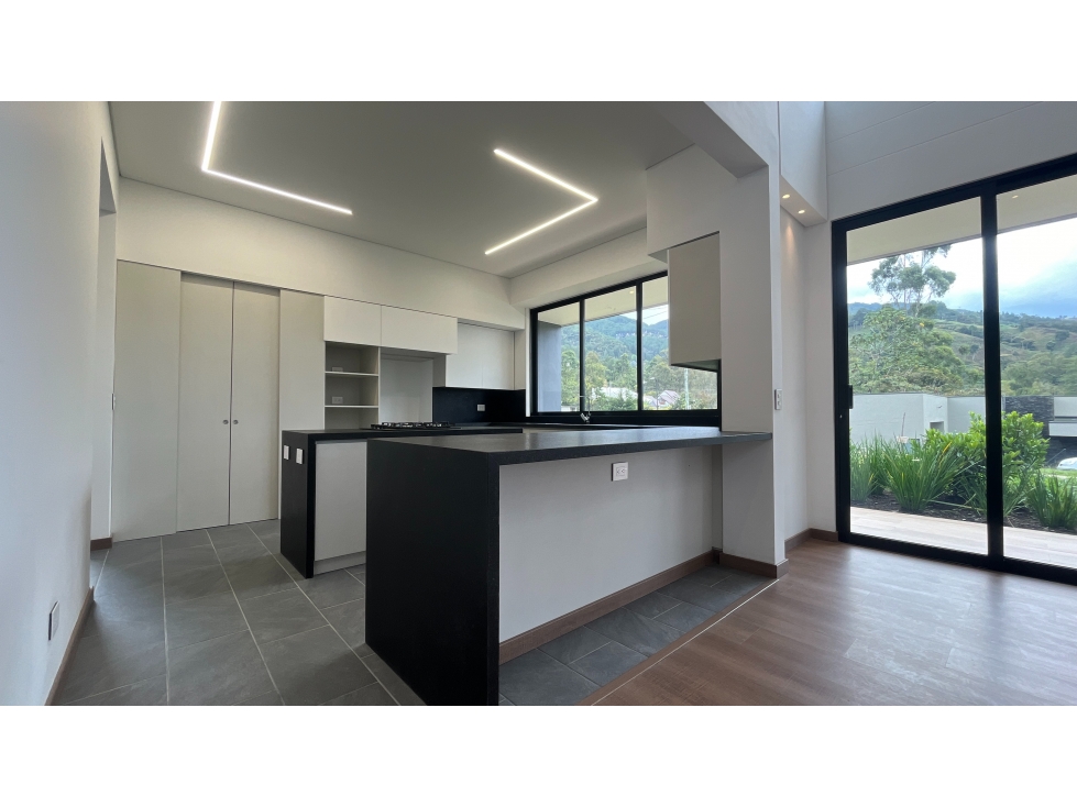 Casa para Venta en Fizebad El Retiro — foto 3