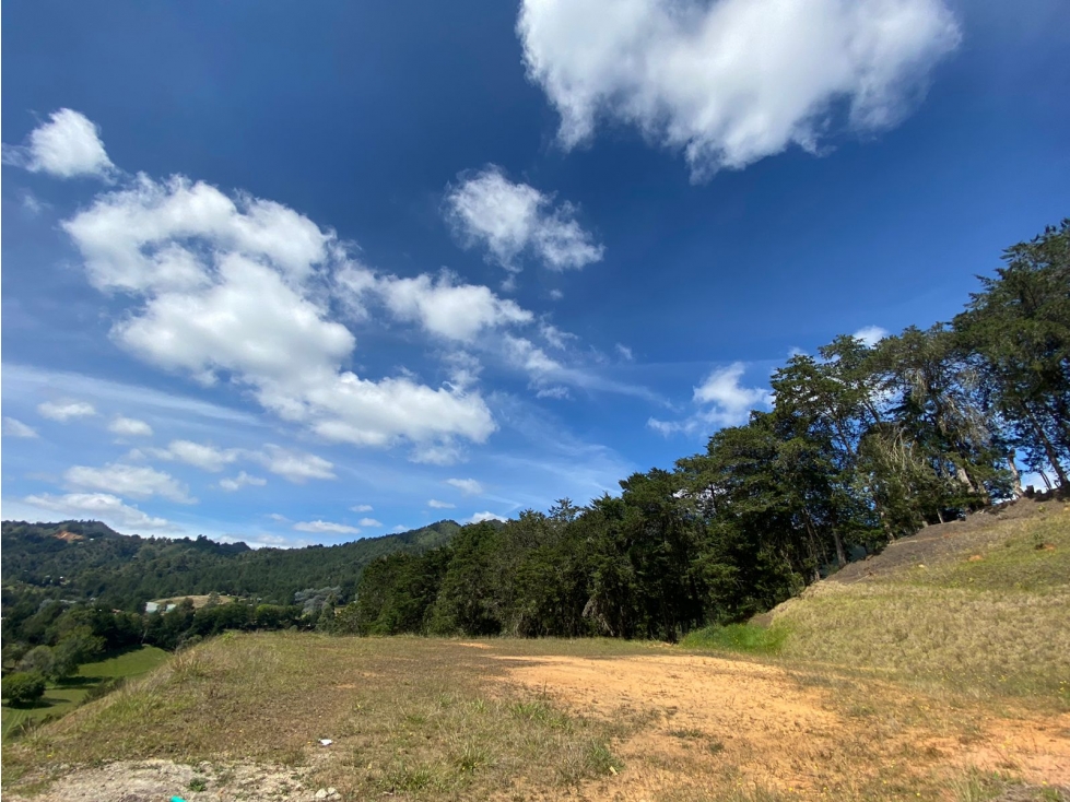 Lote para la Venta con vista en La Ceja - 3