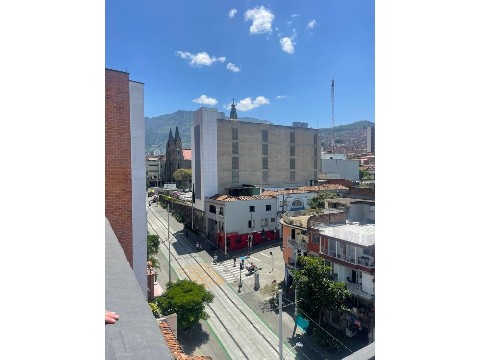 Edificio en Venta en Medellín - Licencia mixta u Hotelera — foto 3