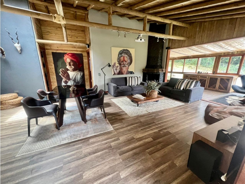 Casa en Venta en Envigado - 2