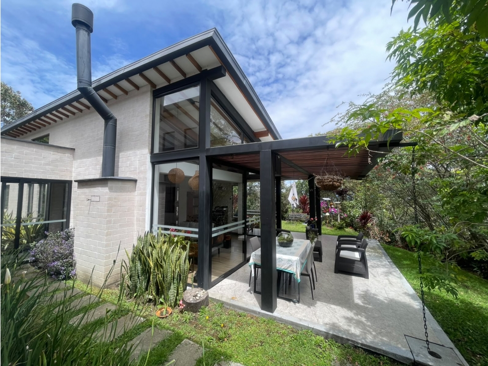 Casa en arriendo en Guarne - 1