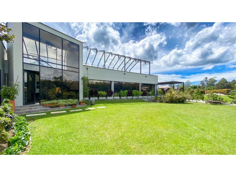 Casa en Arriendo Amoblado en Llanogrande — foto 2