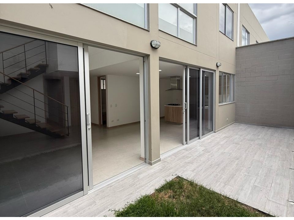 Casa en Arriendo en Llanogrande — foto 2