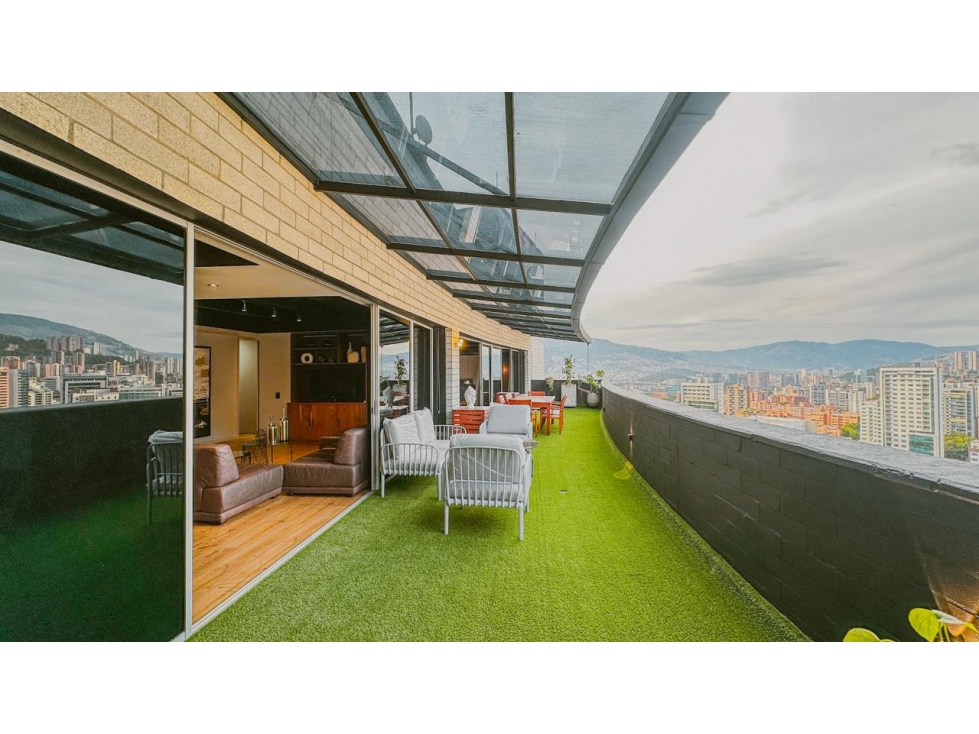 Penthouse Amoblado en Arriendo en El Poblado sector Milla de Oro