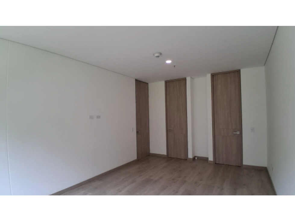 Apartamento en arriendo Retiro — foto 3