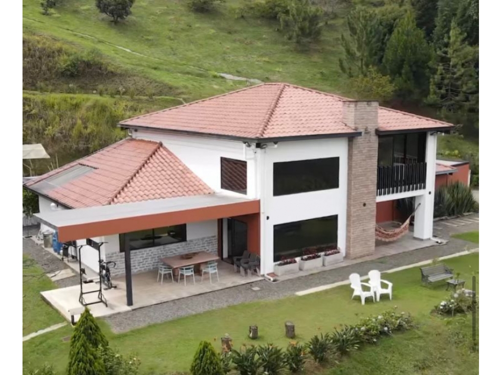 Casa campestre en venta la Estrella Antioquia