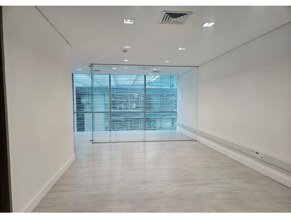 Oficina en arriendo en Milla de Oro El Poblado Medellín - 4
