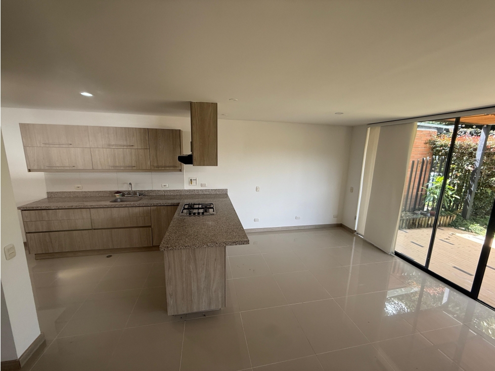 Venta de casa en El Retiro Pantanillo — foto 2