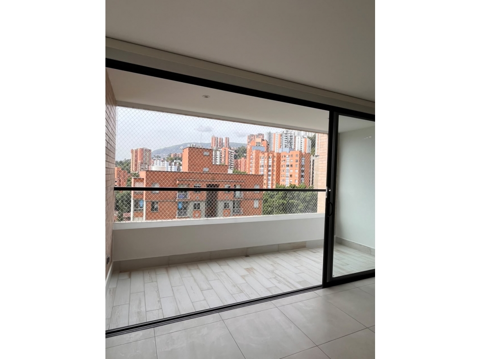 Apartamento en arriendo en Castropol El Poblado Medellín — foto 5