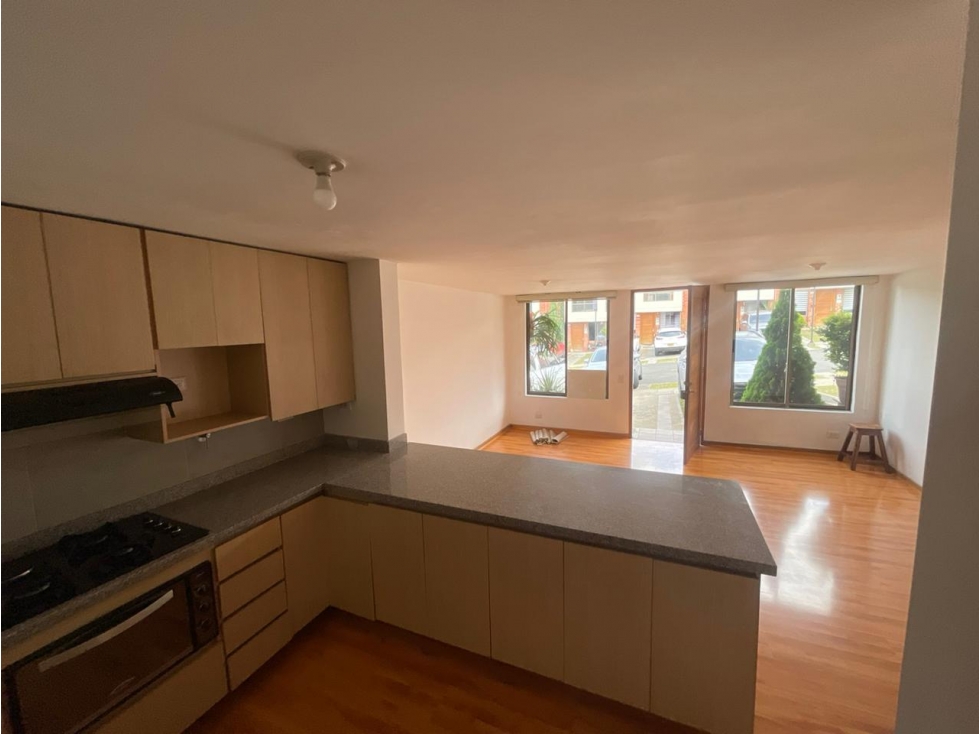 Casa para la venta en La Estrella cerca del Parque Principal — foto 2