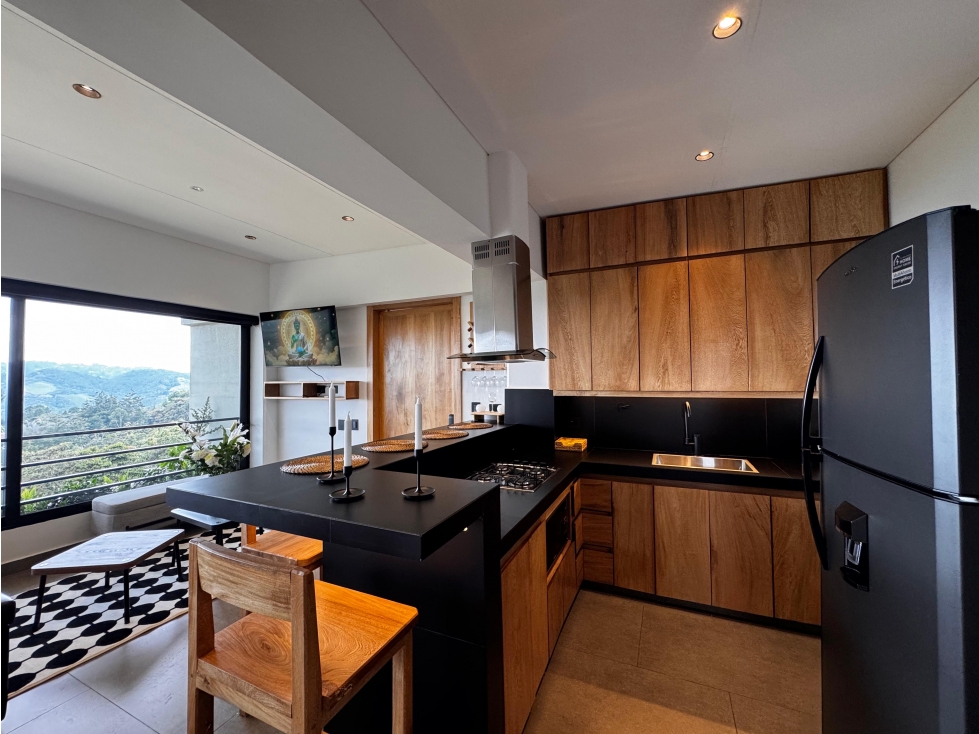 Apartamento en arriendo en el Alto de Las Palmas Vereda El Pantanillo — foto 2