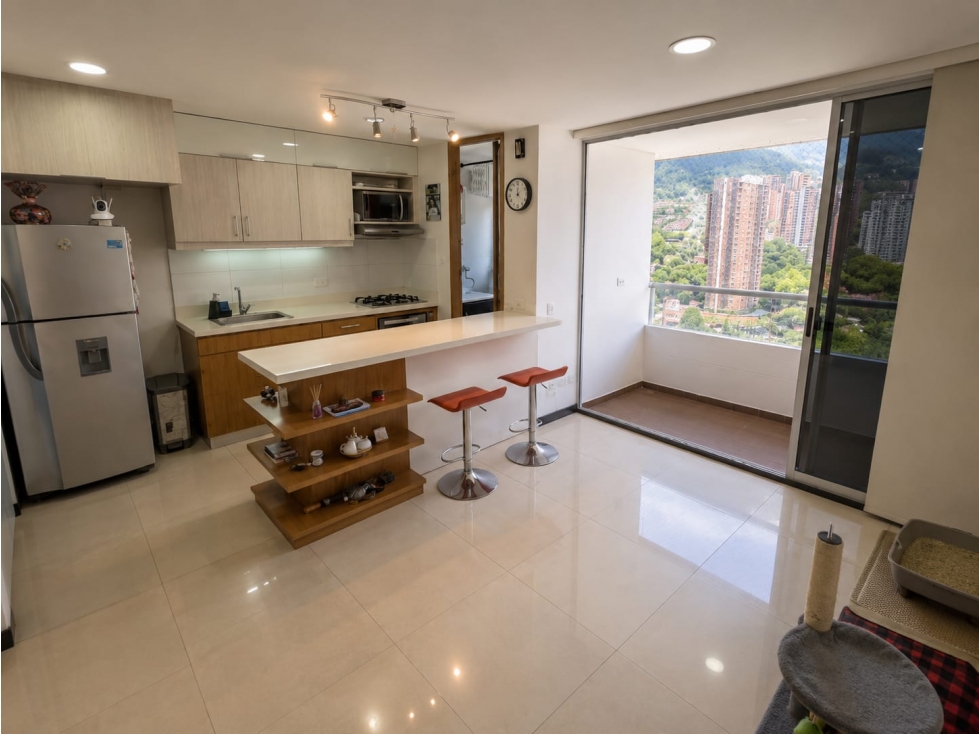 Apartamento en venta Itagüí Suramérica 86 m² mas estudio