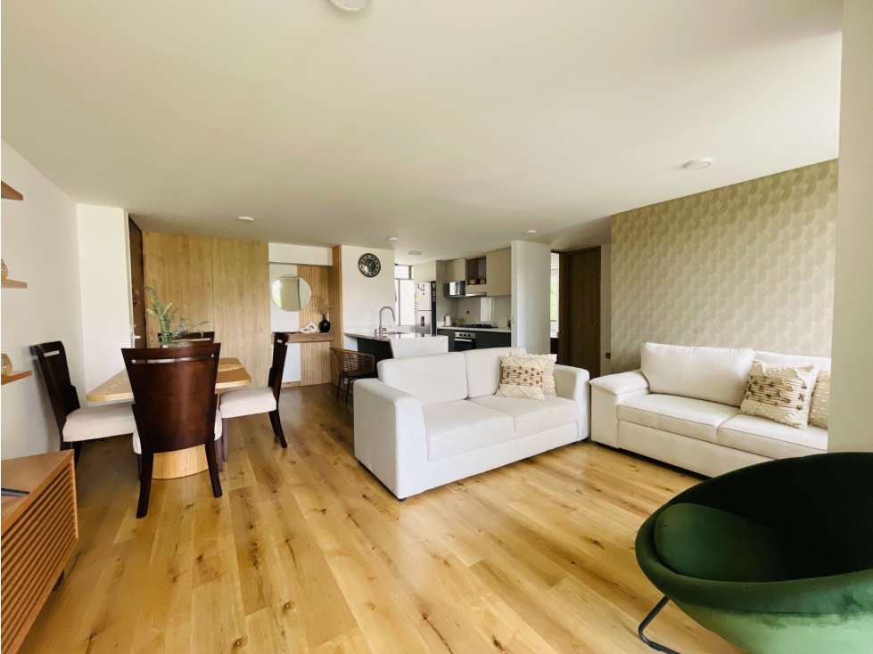 Apartamento en venta La Abadía Envigado 83 m² + 2 parqueaderos