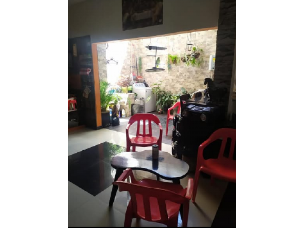 ¡OPORTUNIDAD! Casa y apartamento en venta en Aranjuez - MedellÃ­n — foto 2