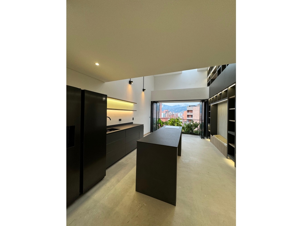 SE VENDE PENT HOUSE EN LAURELES